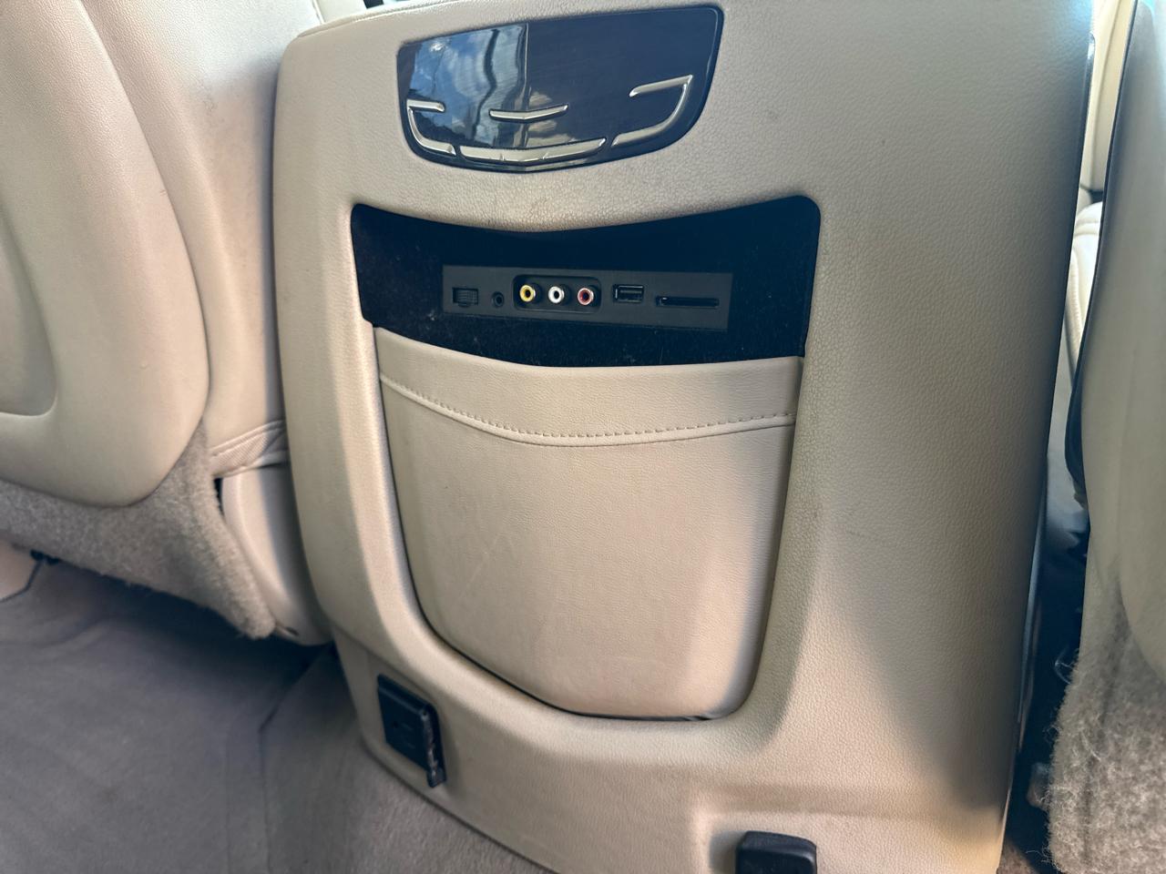 Cadillac Escalade ESV 4WD 4dr Luxury 2015