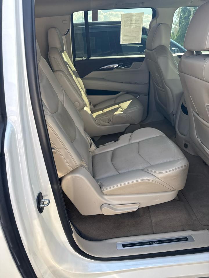 Cadillac Escalade ESV 4WD 4dr Luxury 2015