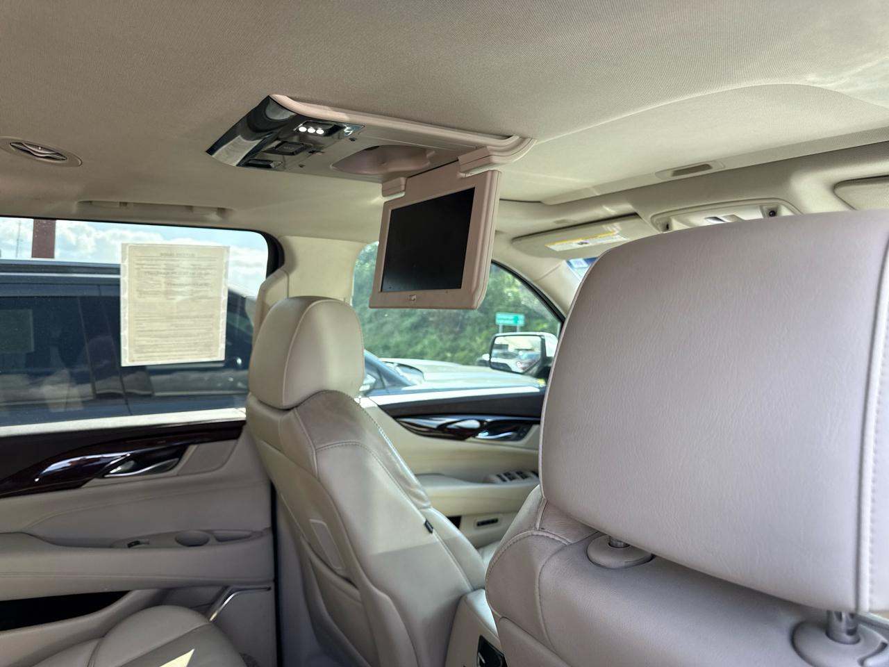 Cadillac Escalade ESV 4WD 4dr Luxury 2015