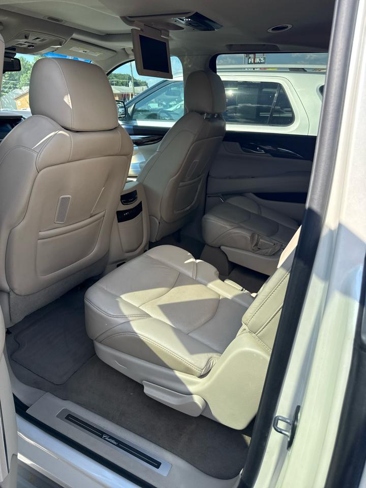 Cadillac Escalade ESV 4WD 4dr Luxury 2015