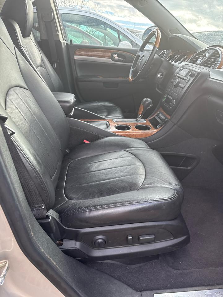 Buick Enclave AWD 4dr CXL w/1XL 2010