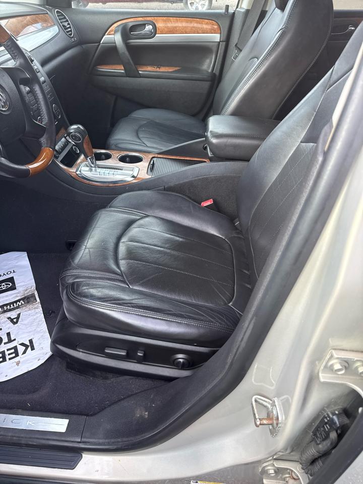 Buick Enclave AWD 4dr CXL w/1XL 2010