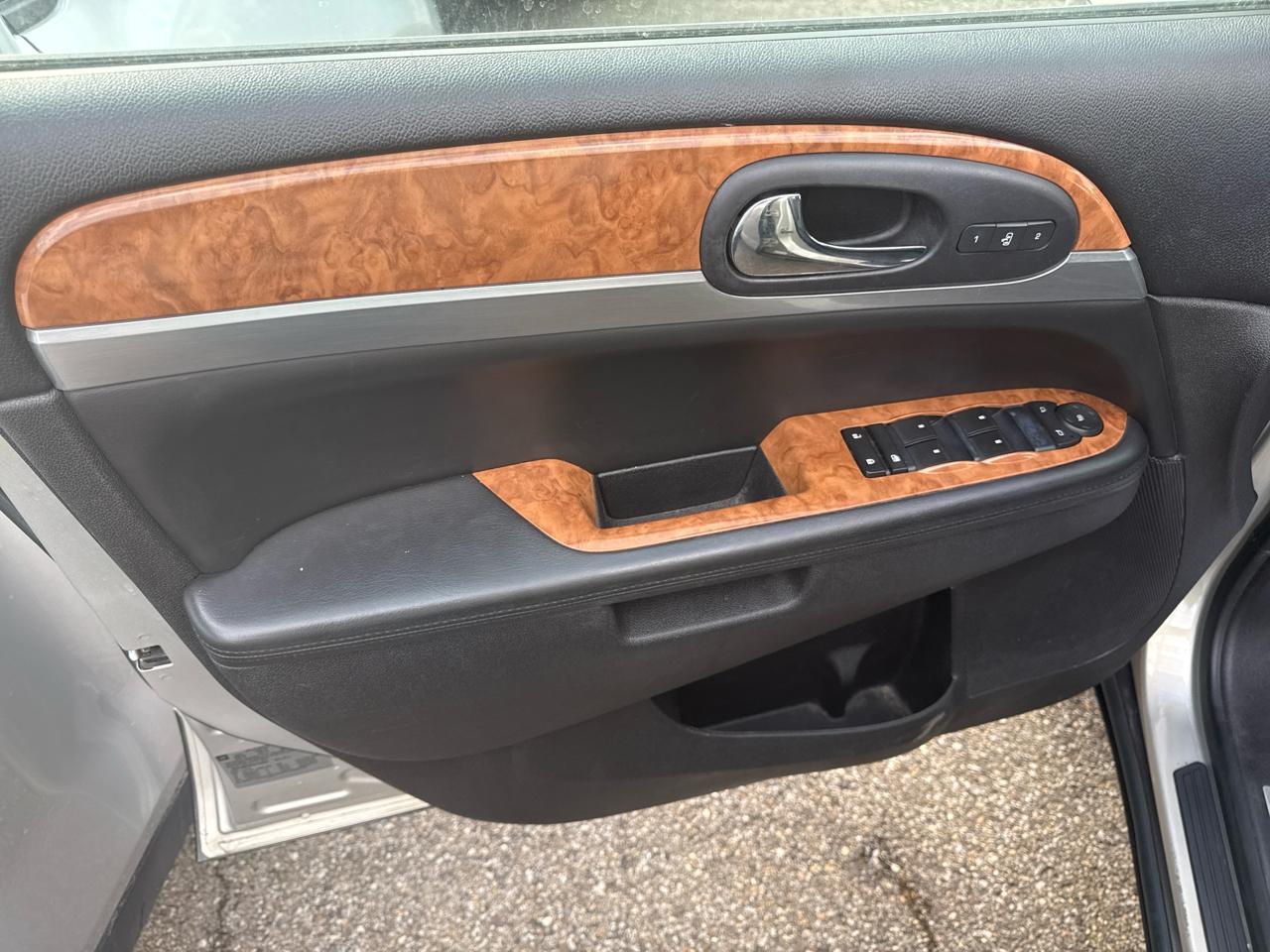 Buick Enclave AWD 4dr CXL w/1XL 2010