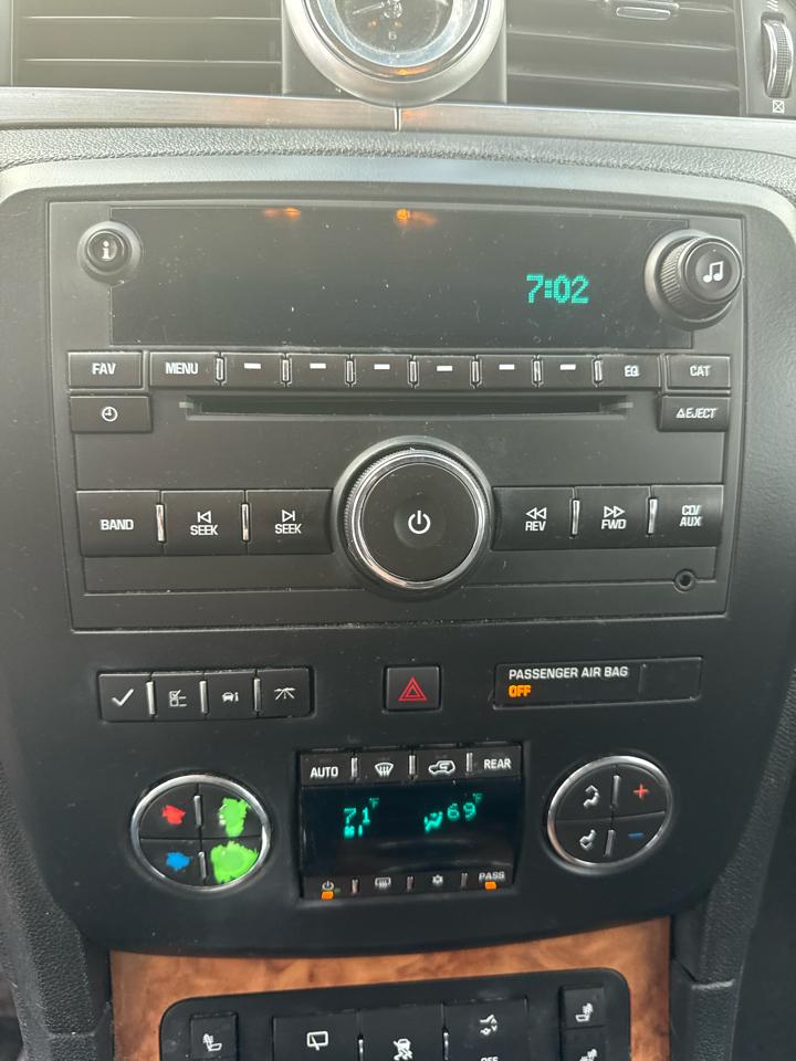 Buick Enclave AWD 4dr CXL w/1XL 2010