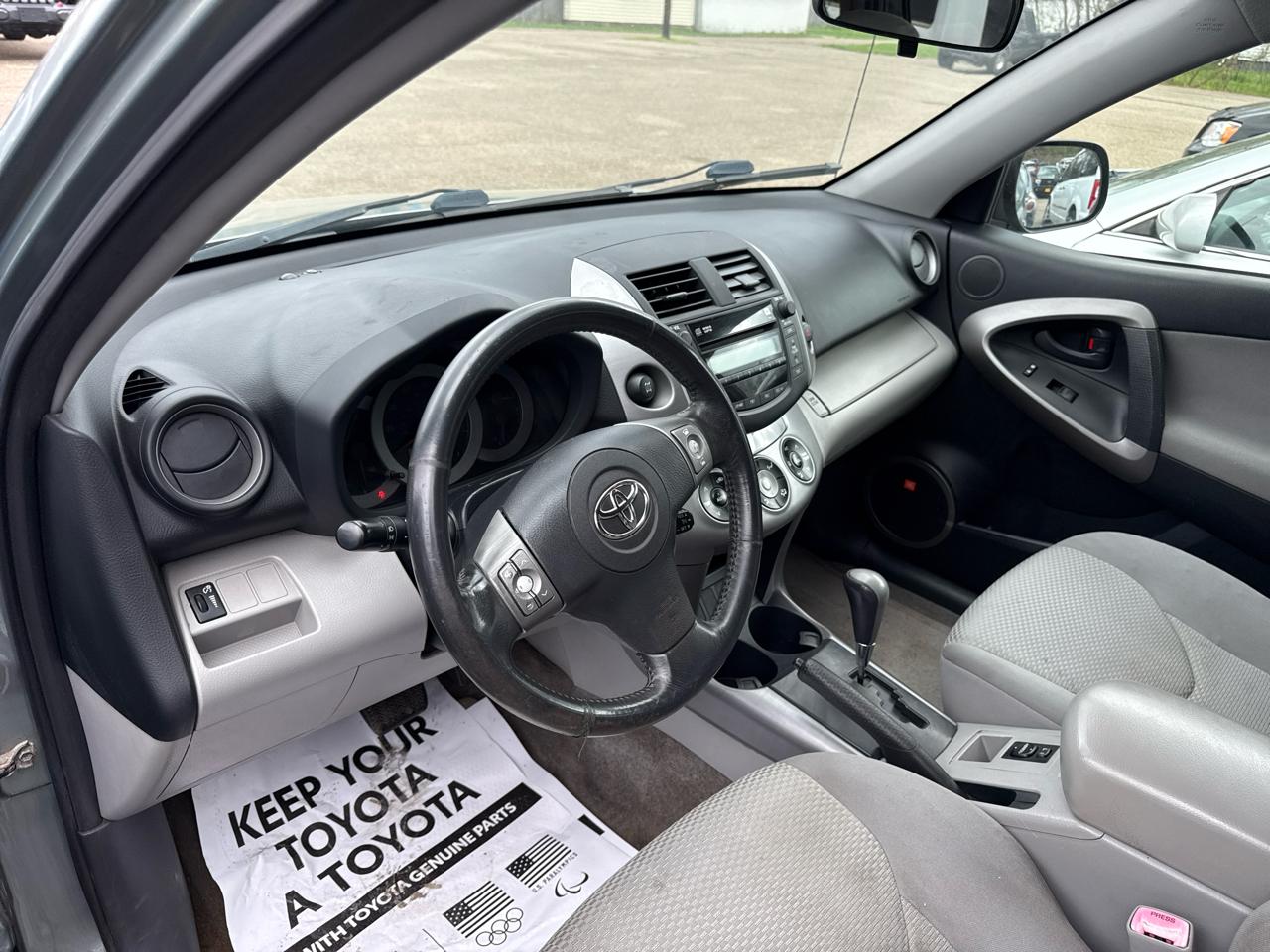 Toyota RAV4 4WD 4dr 4-cyl 4-Spd AT Ltd (Natl) 2008