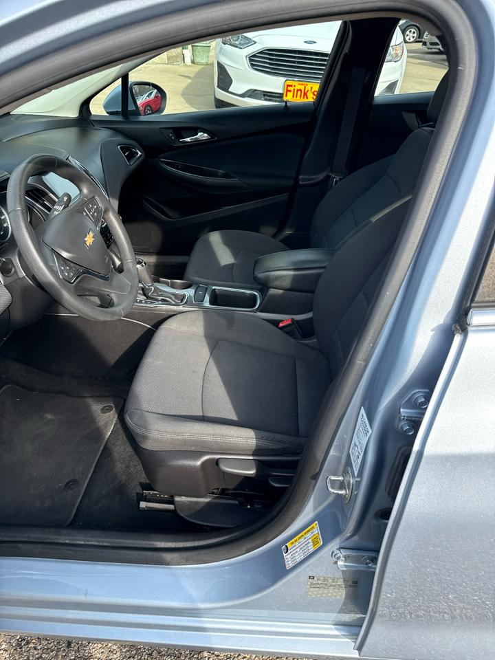 Chevrolet Cruze 4dr Sdn 1.4L LT w/1SD 2017