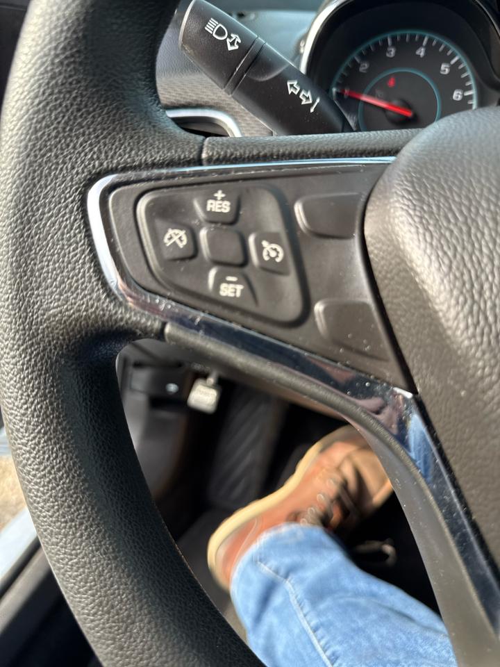 Chevrolet Cruze 4dr Sdn 1.4L LT w/1SD 2017