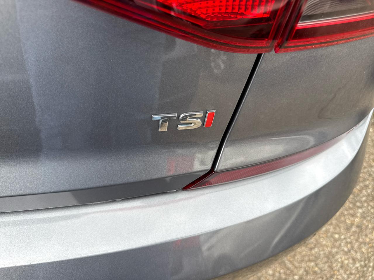 Volkswagen Passat 1.8T SE w/Technology Auto 2017