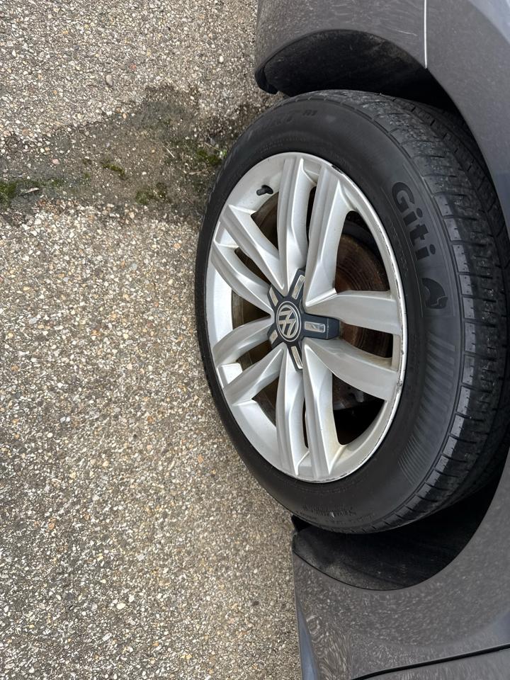 Volkswagen Passat 1.8T SE w/Technology Auto 2017