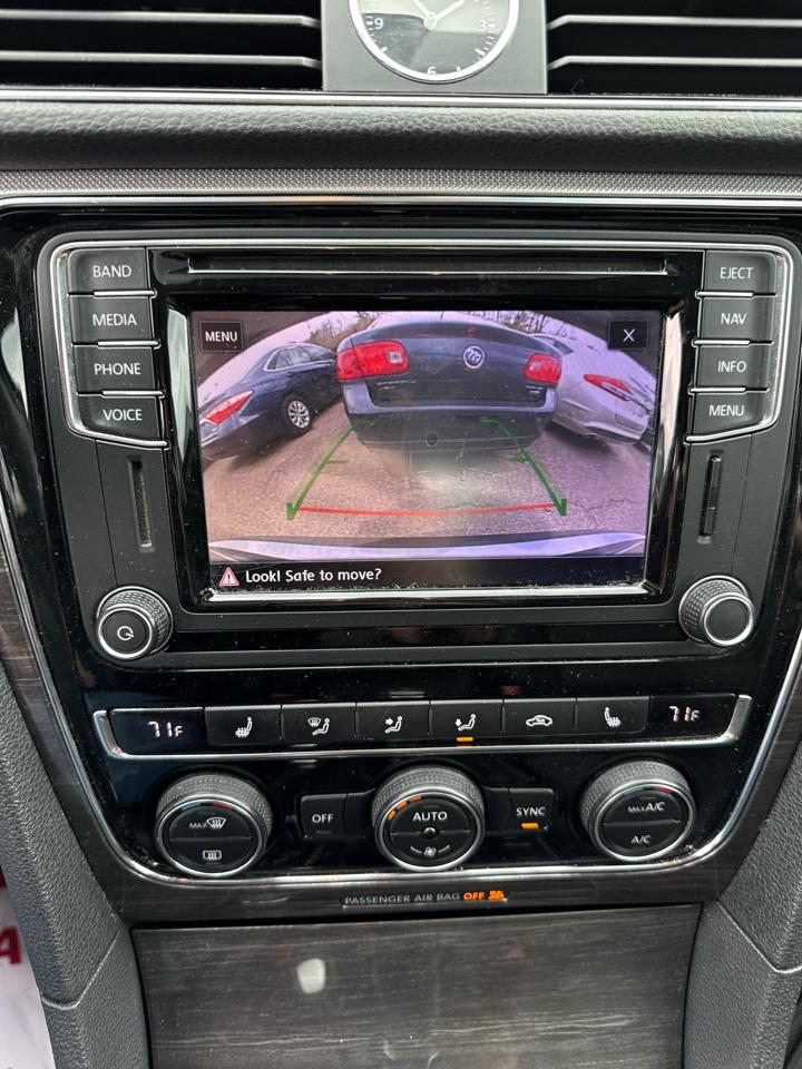 Volkswagen Passat 1.8T SE w/Technology Auto 2017