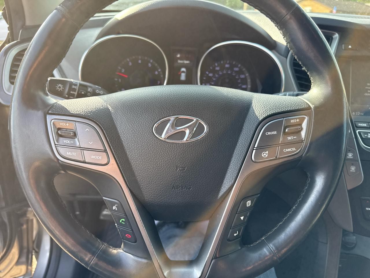 Hyundai Santa Fe FWD 4dr Sport 2013