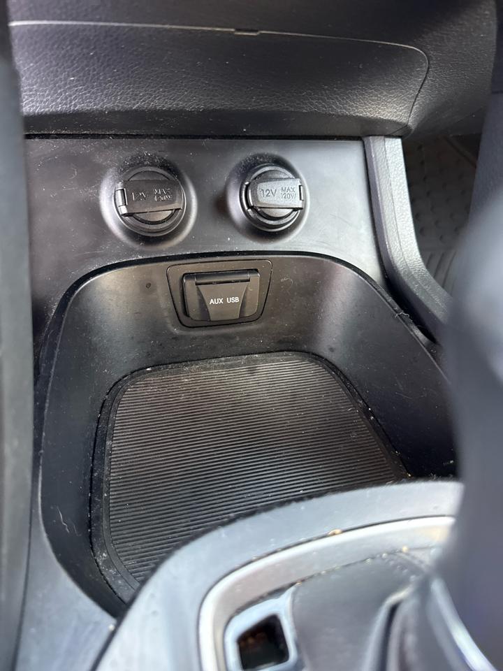 Hyundai Santa Fe FWD 4dr Sport 2013