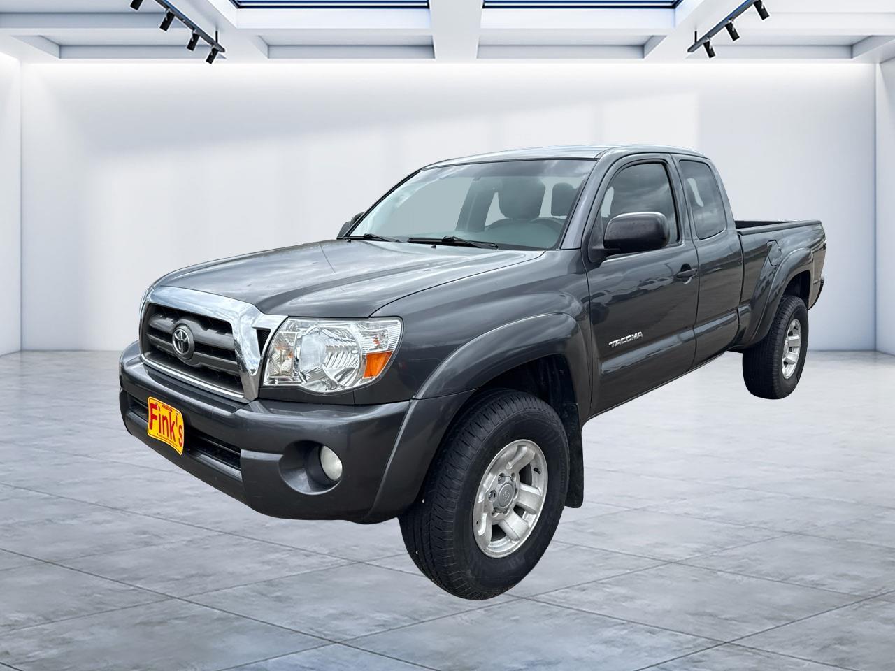 Toyota Tacoma 4WD Access V6 MT (Natl) 2010