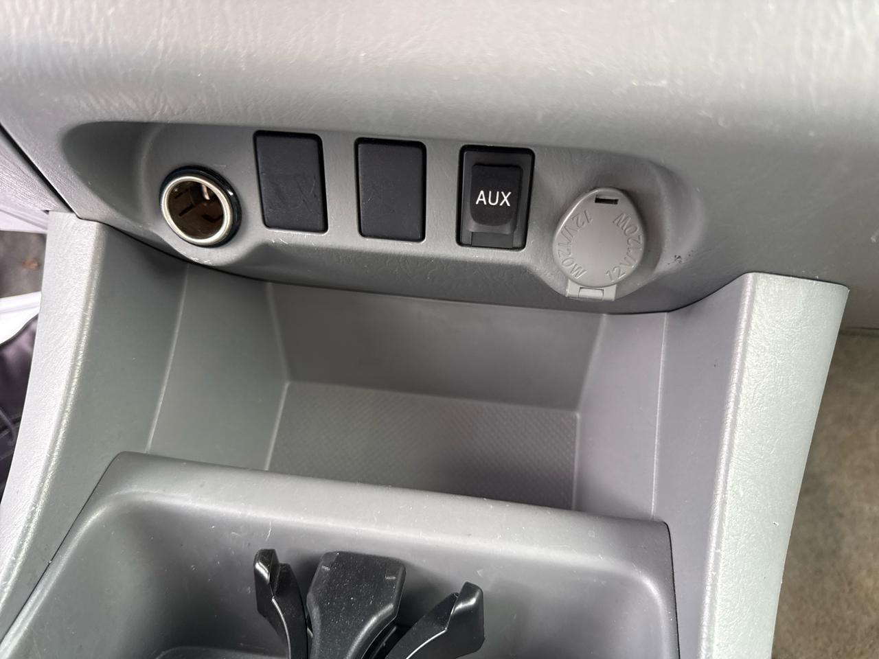 Toyota Tacoma 4WD Access V6 MT (Natl) 2010