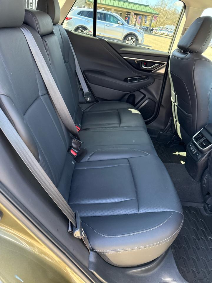 Subaru Outback Limited CVT 2021