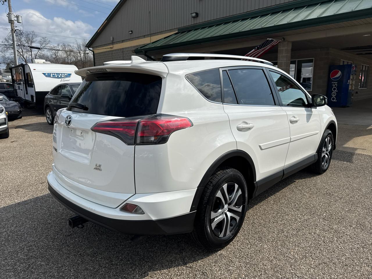 Toyota RAV4 AWD 4dr LE (Natl) 2016