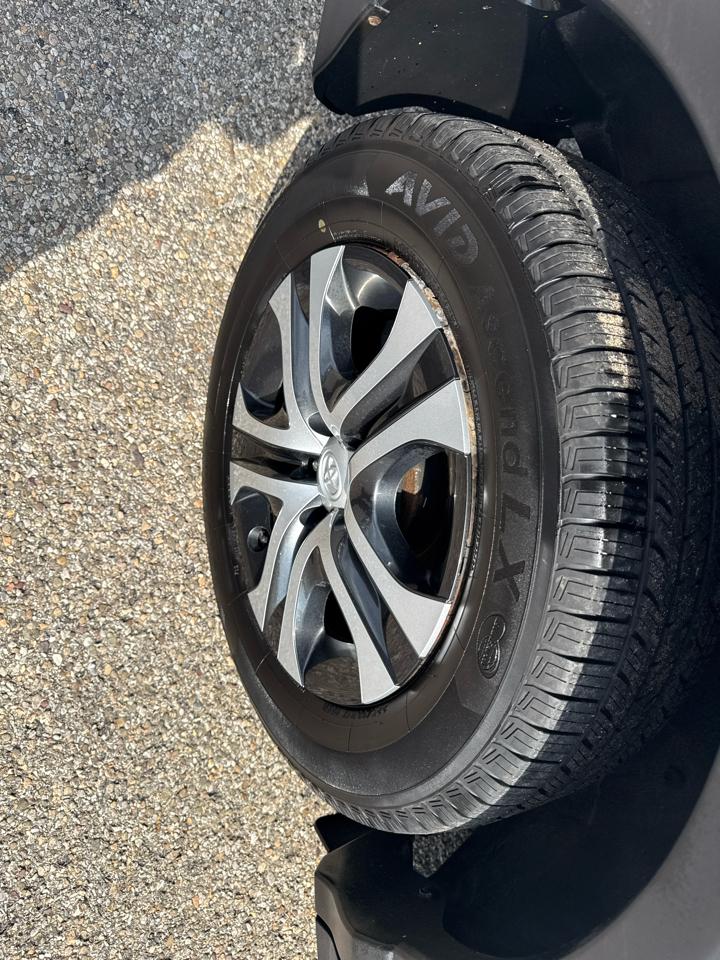 Toyota RAV4 AWD 4dr LE (Natl) 2016