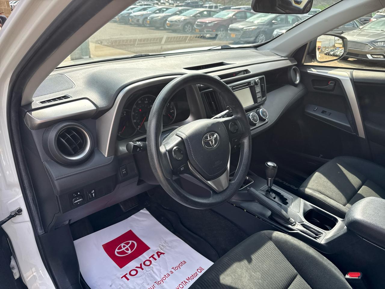 Toyota RAV4 AWD 4dr LE (Natl) 2016