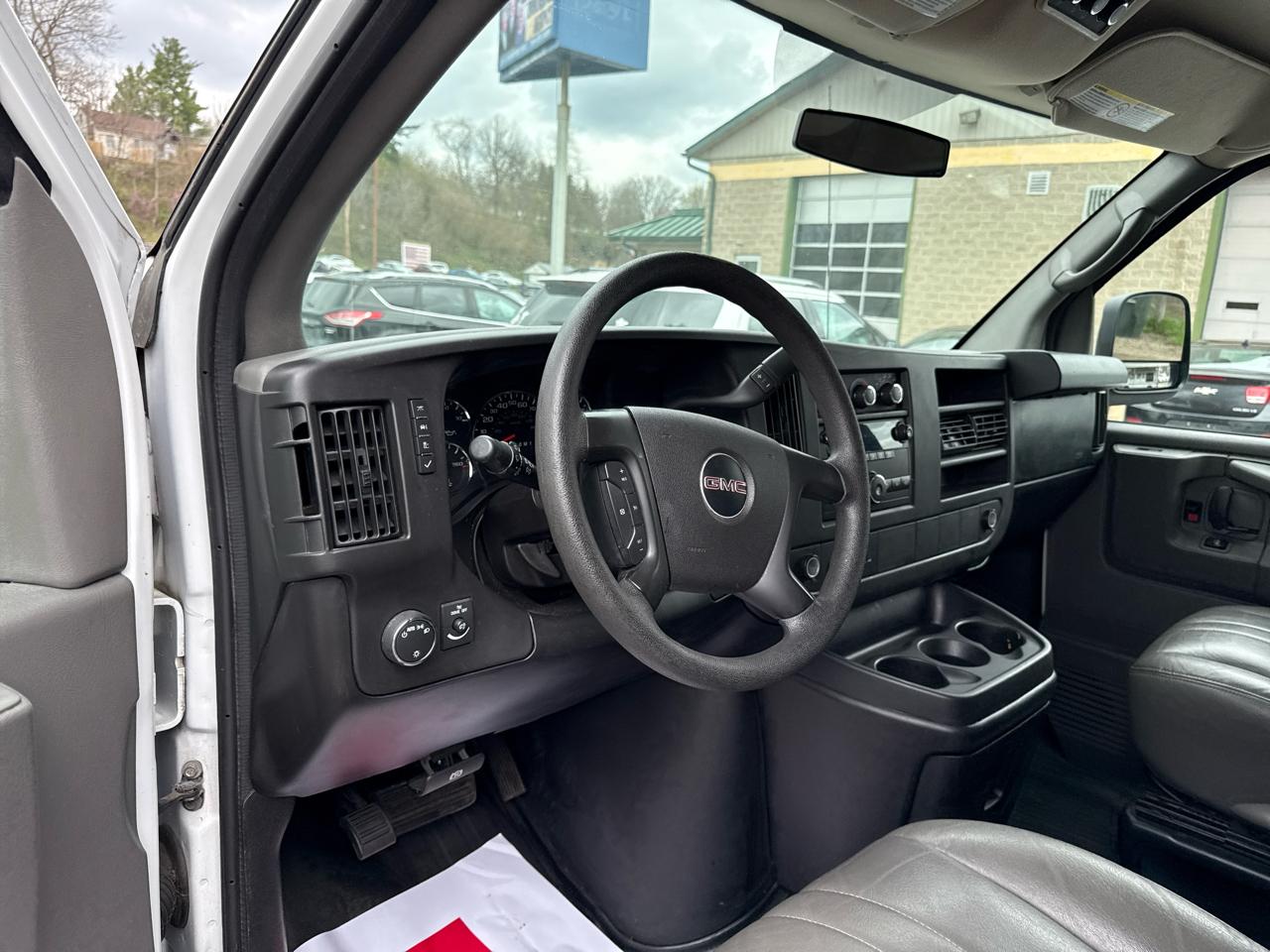 GMC Savana Passenger RWD 2500 135" LS 2013