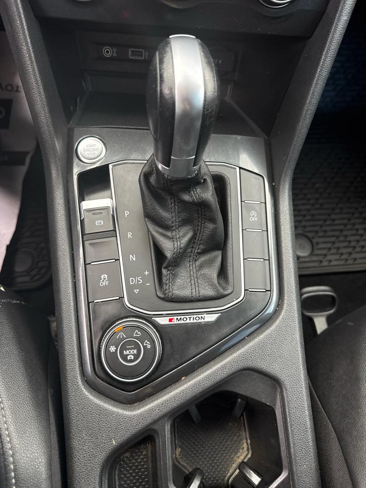 Volkswagen Tiguan 2.0T SEL 4MOTION 2018