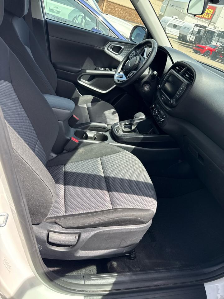 Kia Soul LX IVT 2022