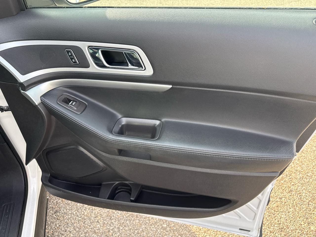 Ford Explorer 4WD 4dr XLT 2015