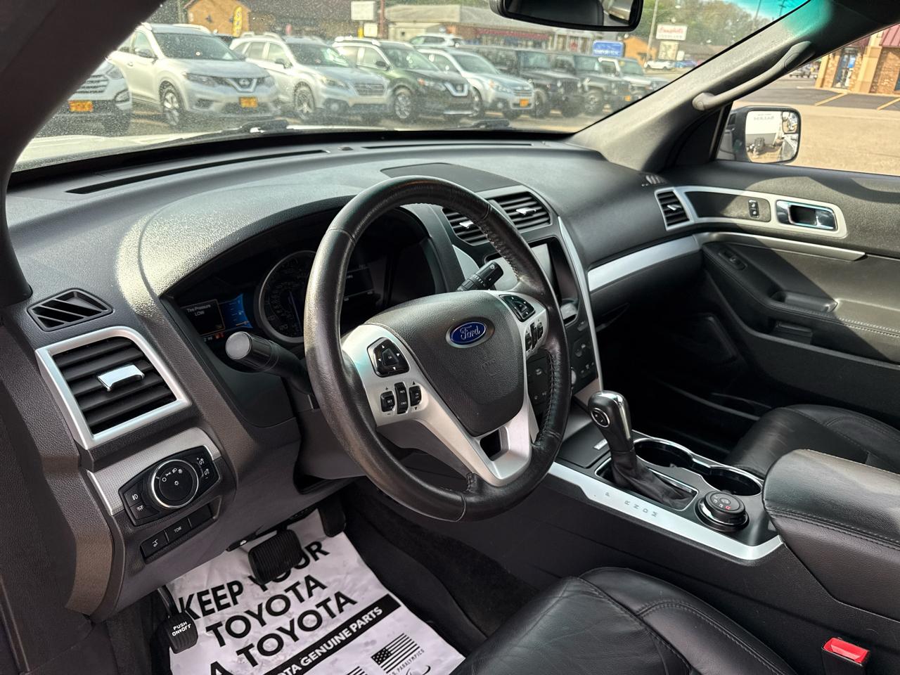 Ford Explorer 4WD 4dr XLT 2015