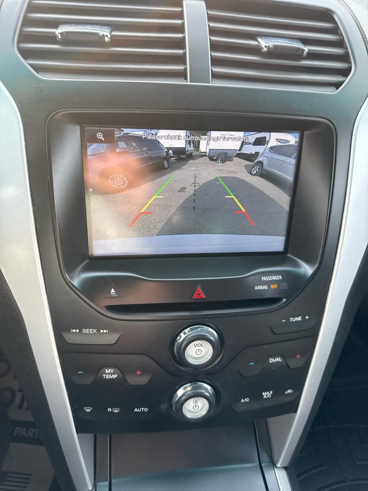 Ford Explorer 4WD 4dr XLT 2015