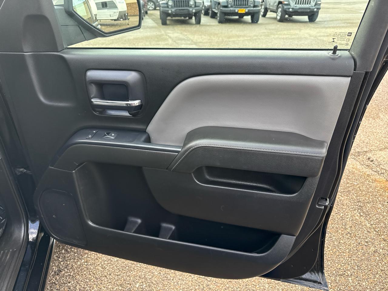 Chevrolet Silverado 1500 4WD Double Cab 143.5" LS 2015