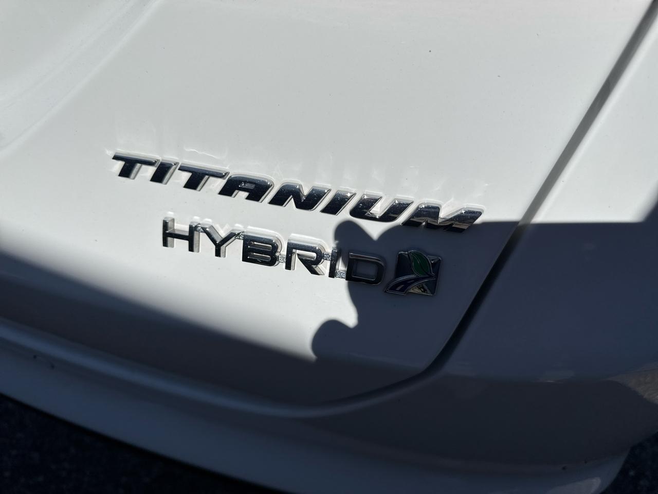 Ford Fusion Hybrid Titanium FWD 2018