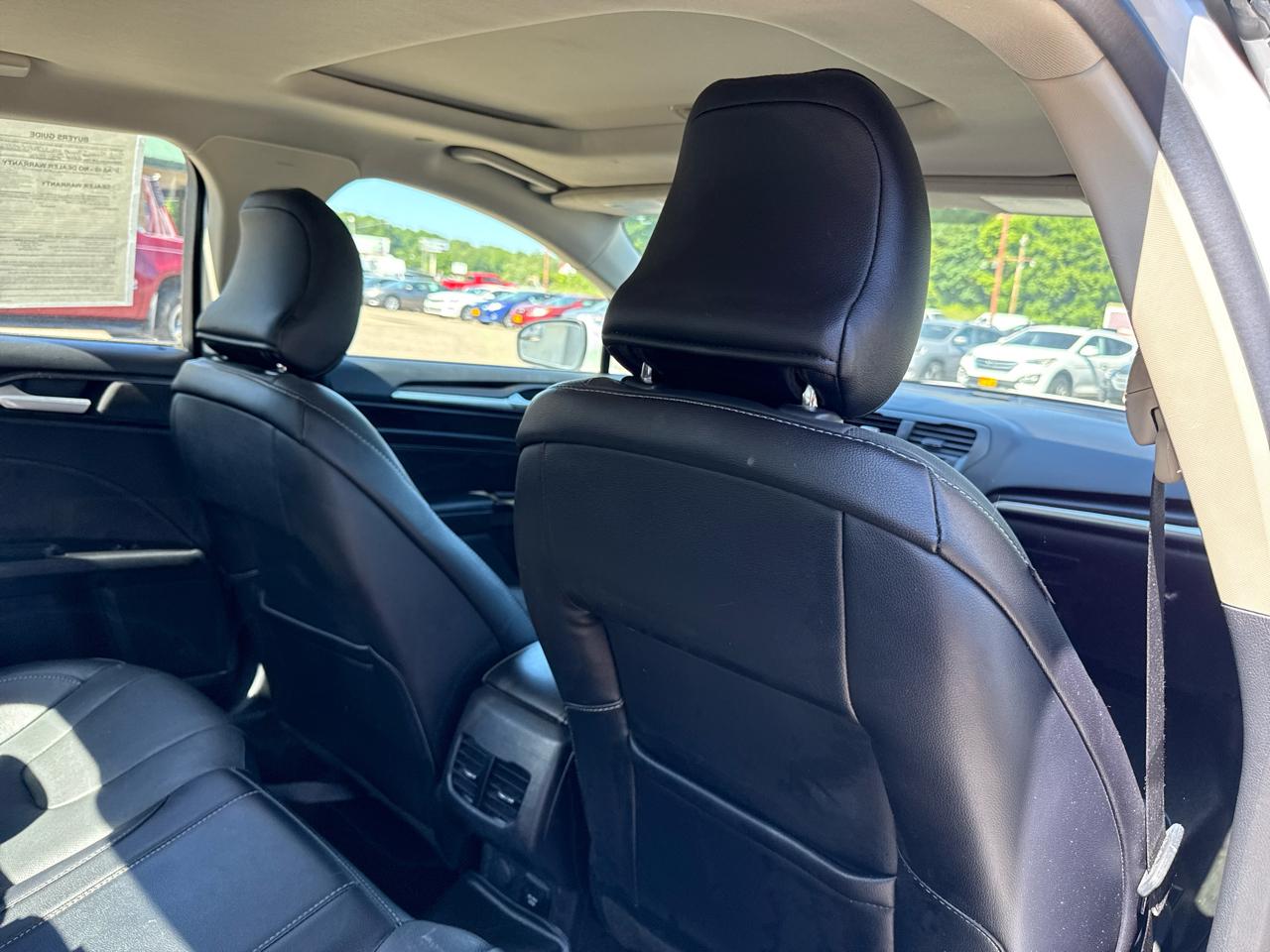Ford Fusion Hybrid Titanium FWD 2018