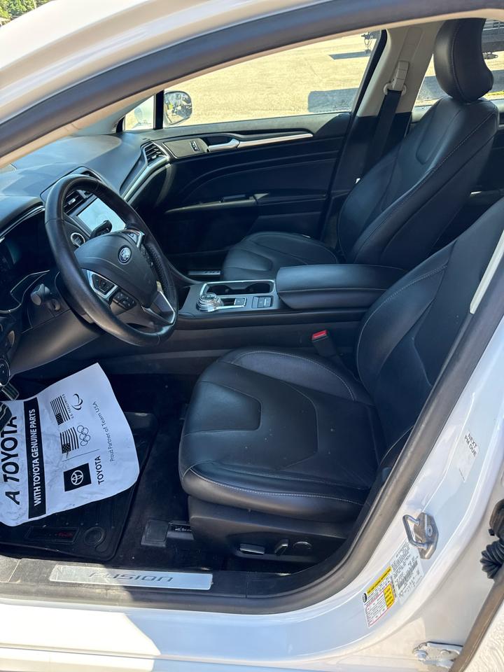 Ford Fusion Hybrid Titanium FWD 2018