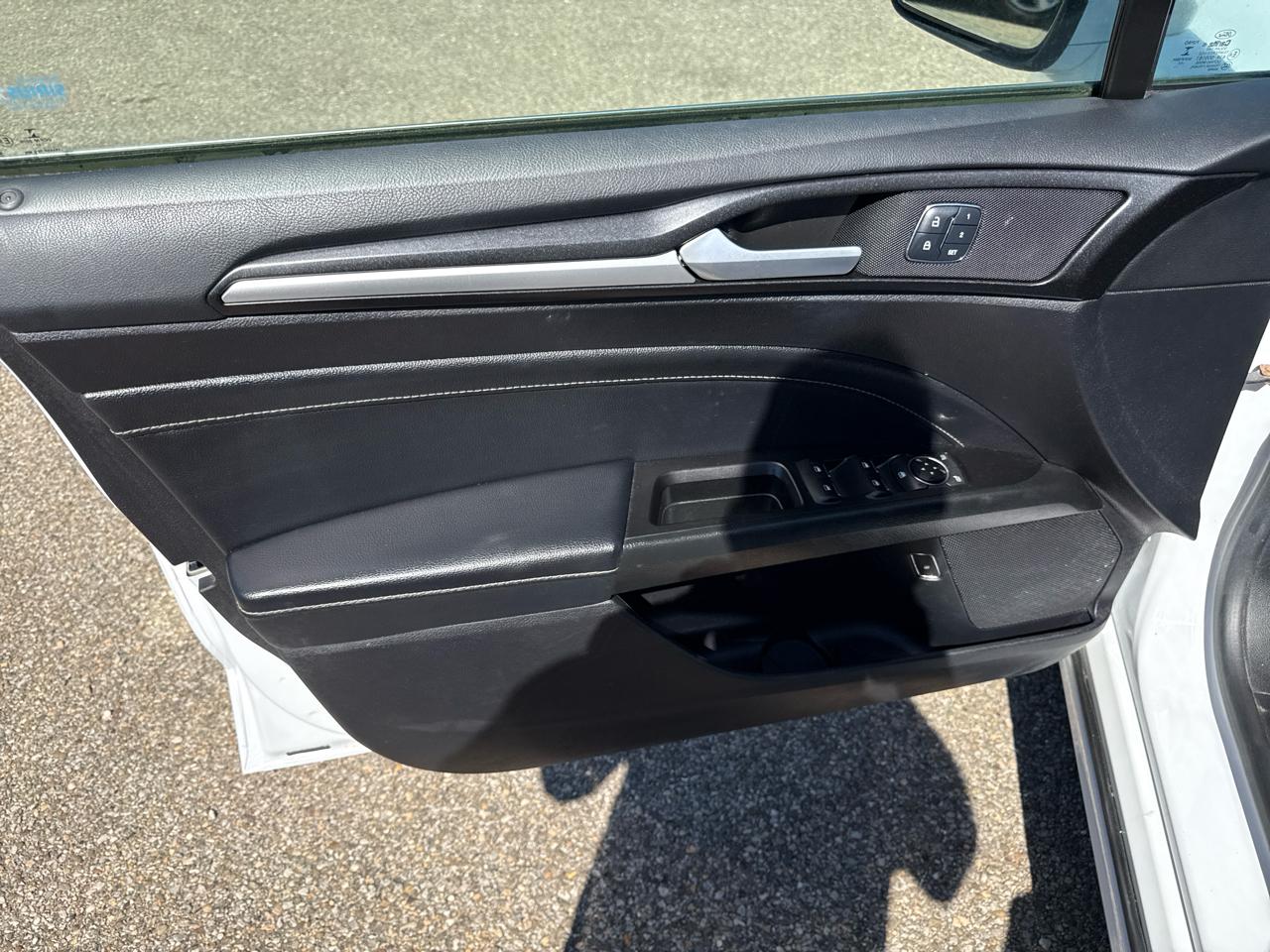 Ford Fusion Hybrid Titanium FWD 2018