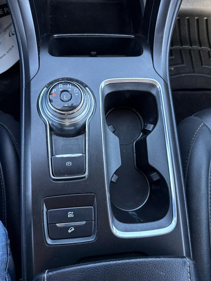 Ford Fusion Hybrid Titanium FWD 2018