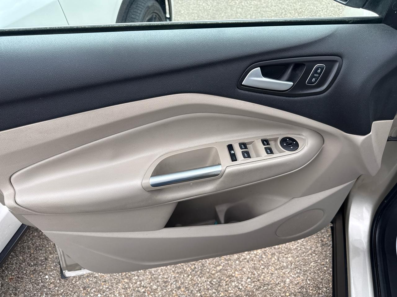 Ford Escape SE FWD 2018