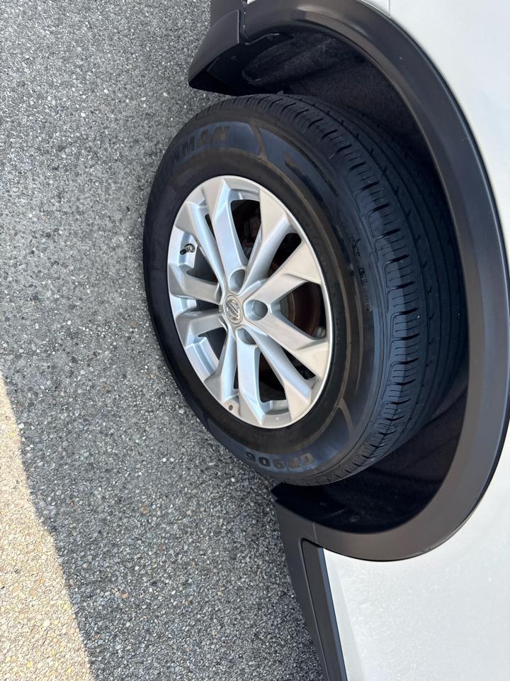 Nissan Rogue AWD 4dr SV 2016