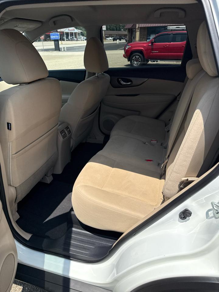 Nissan Rogue AWD 4dr SV 2016