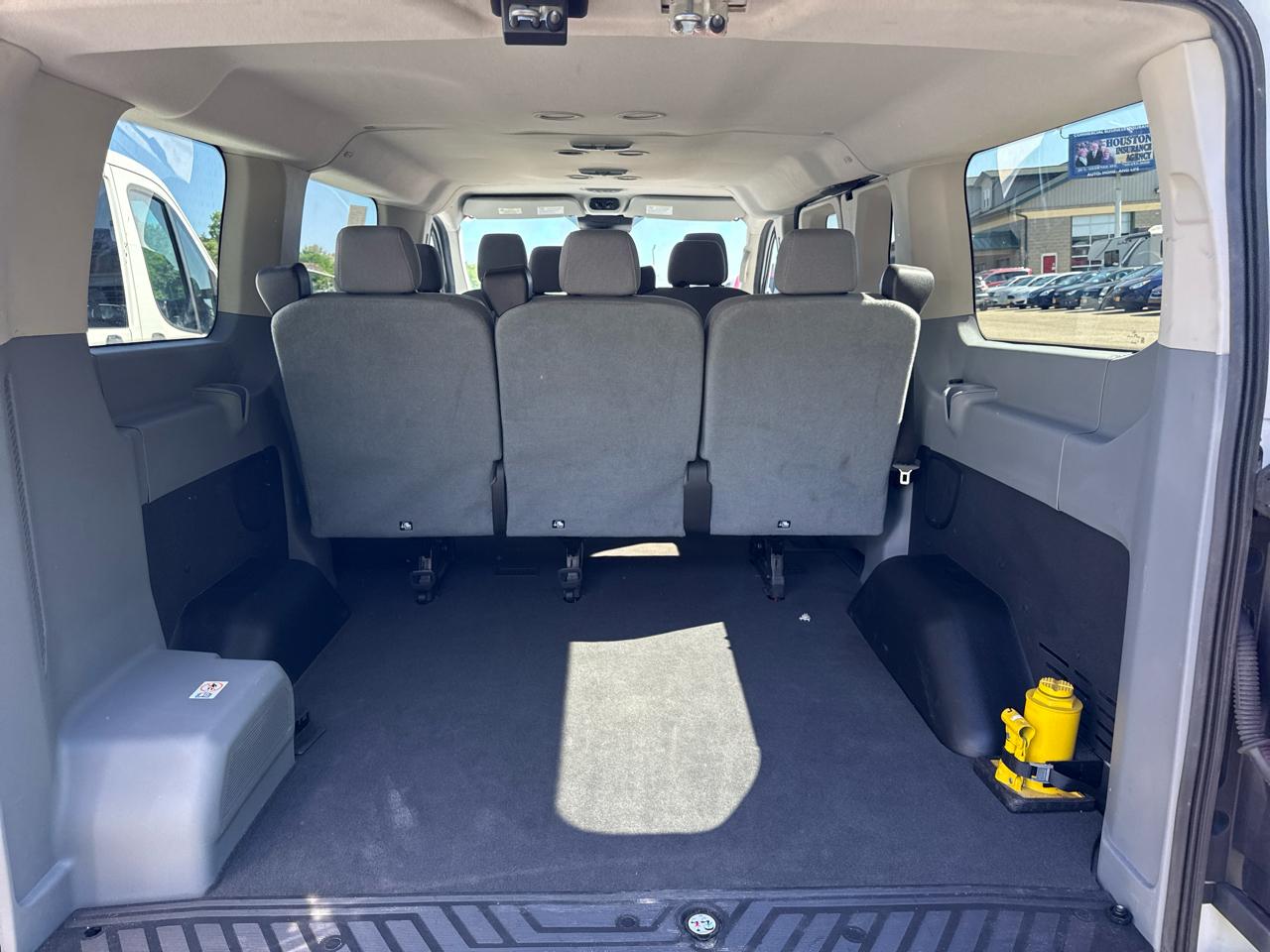 Ford Transit Wagon T-150 130" Low Roof XLT Swing-Out RH Dr 2015