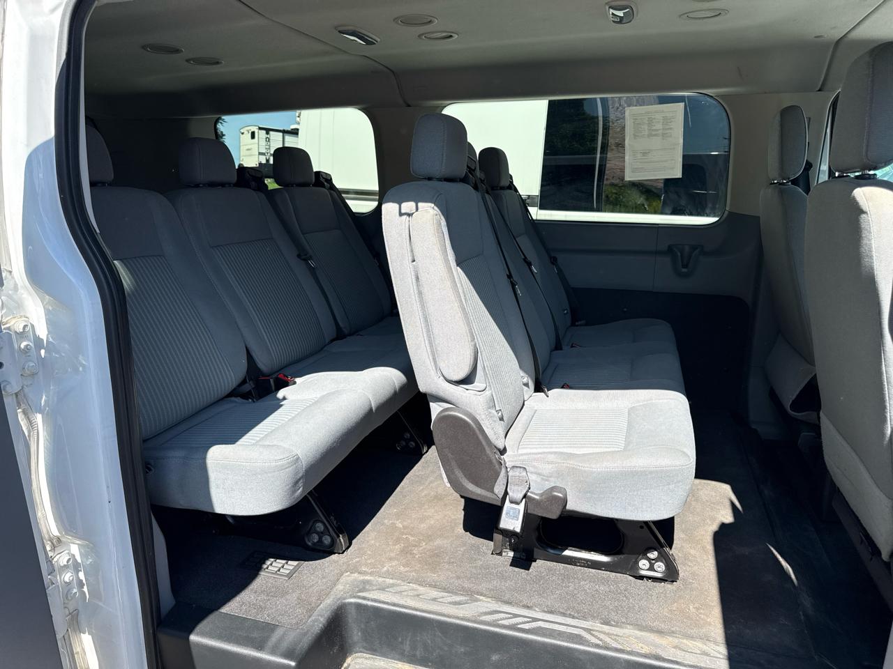Ford Transit Wagon T-150 130" Low Roof XLT Swing-Out RH Dr 2015