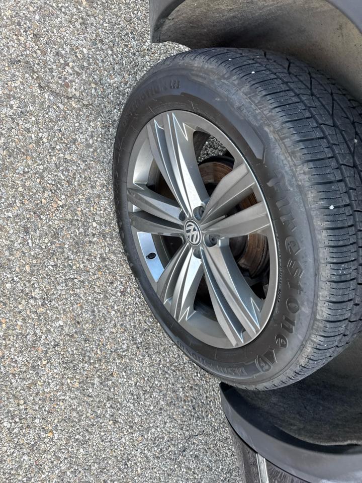 Volkswagen Atlas 3.6L V6 SE w/Technology R-Line 4MOTION 2019