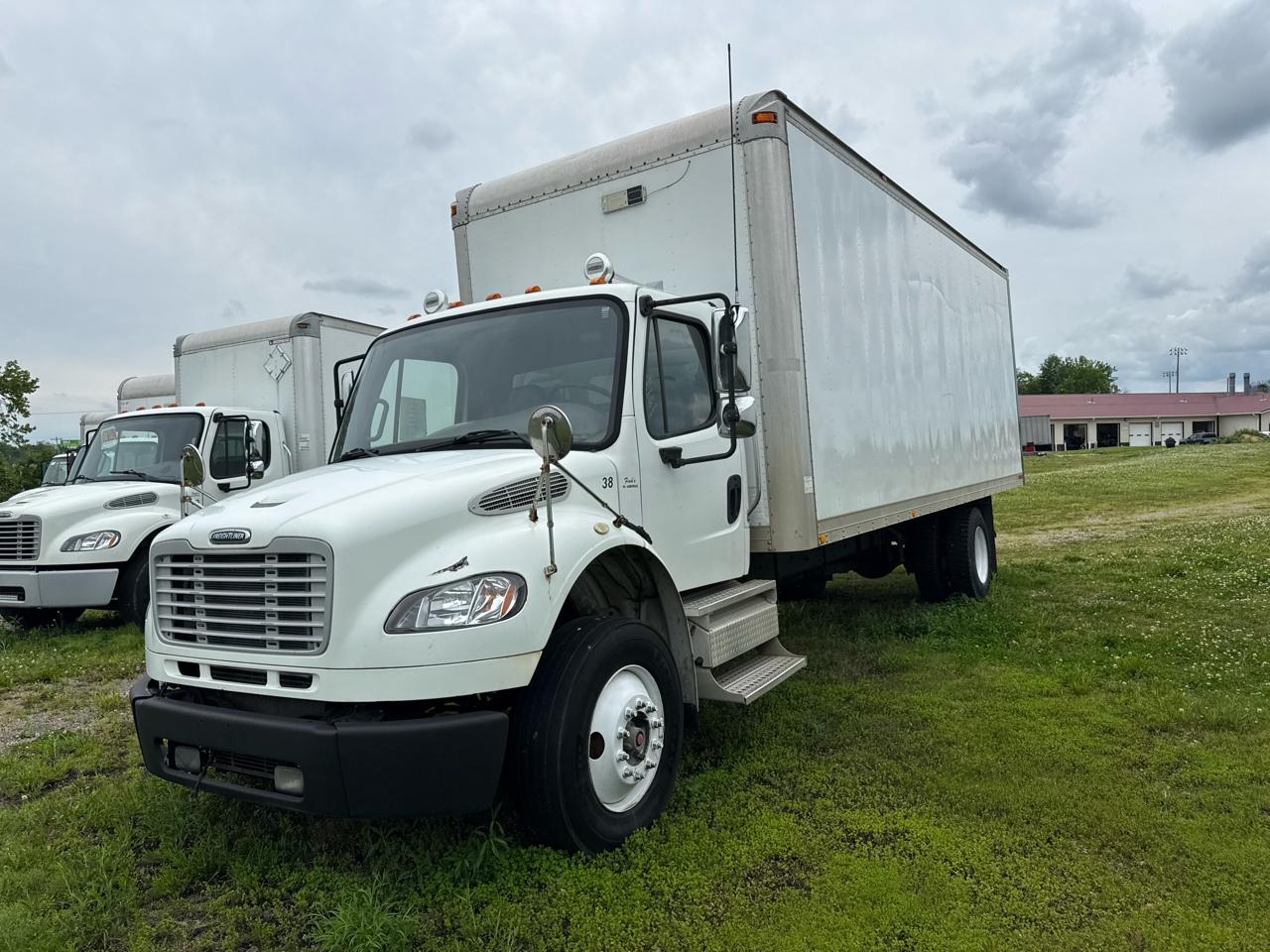 Freightliner M2 Medium Duty  2009