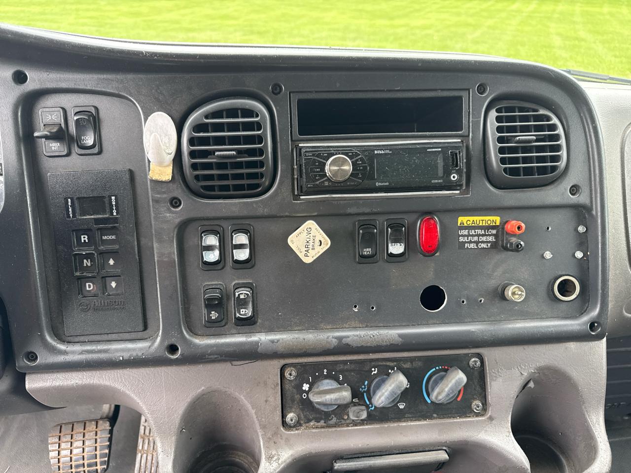 Freightliner M2 Medium Duty  2009