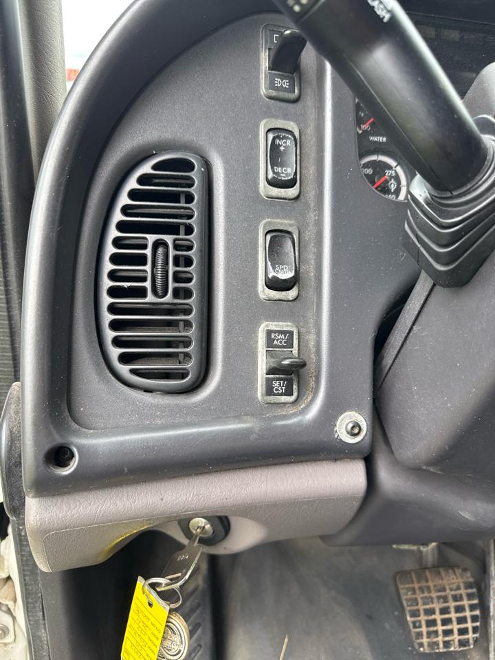 Freightliner M2 Medium Duty  2009