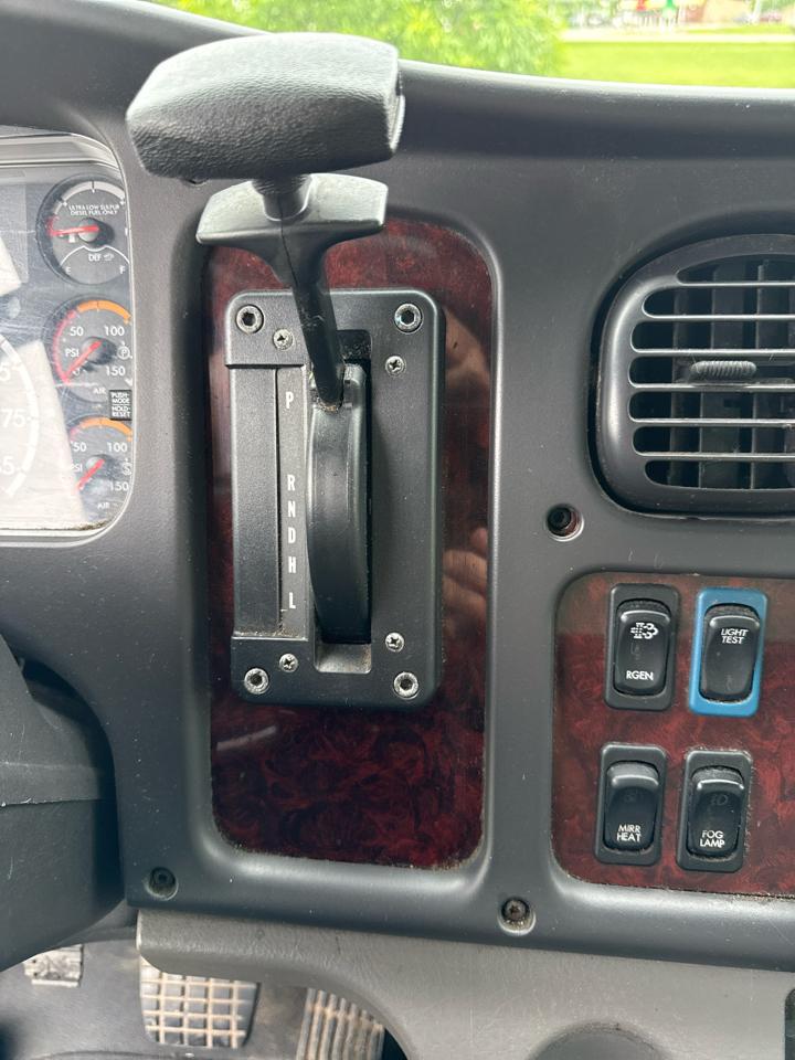 Freightliner M2 106 Medium Duty  2018