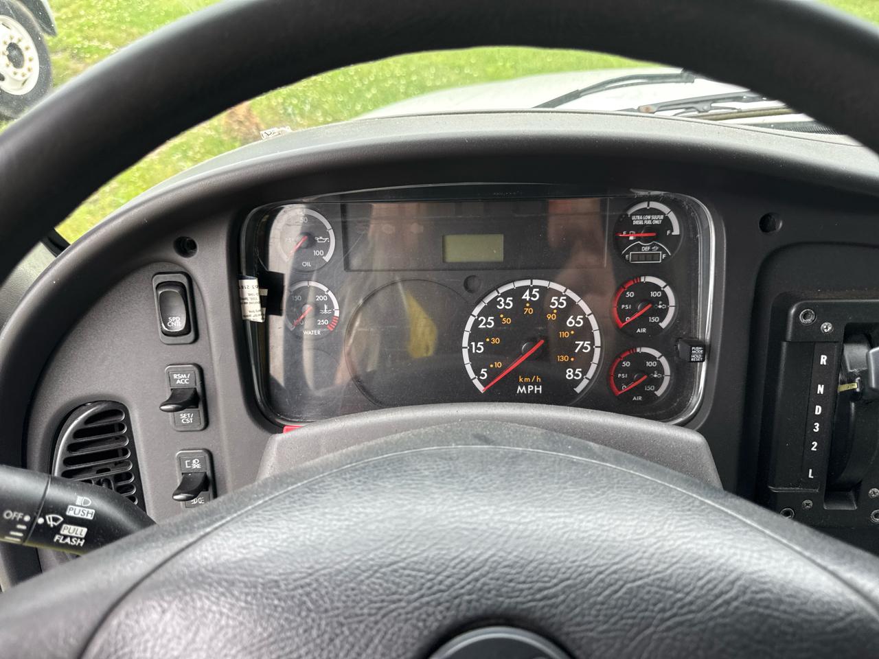 Freightliner M2 106 Medium Duty  2015