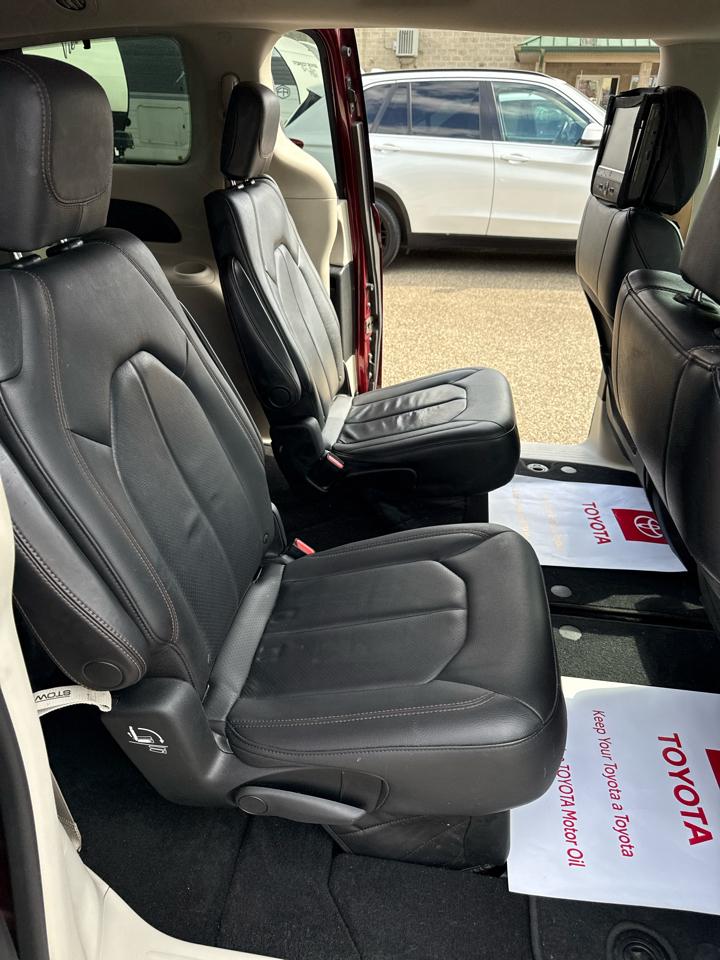 Chrysler Pacifica Touring L FWD 2018