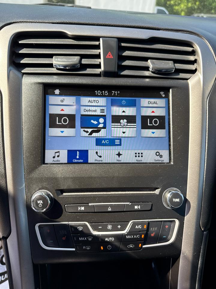 Ford Fusion SE FWD 2017