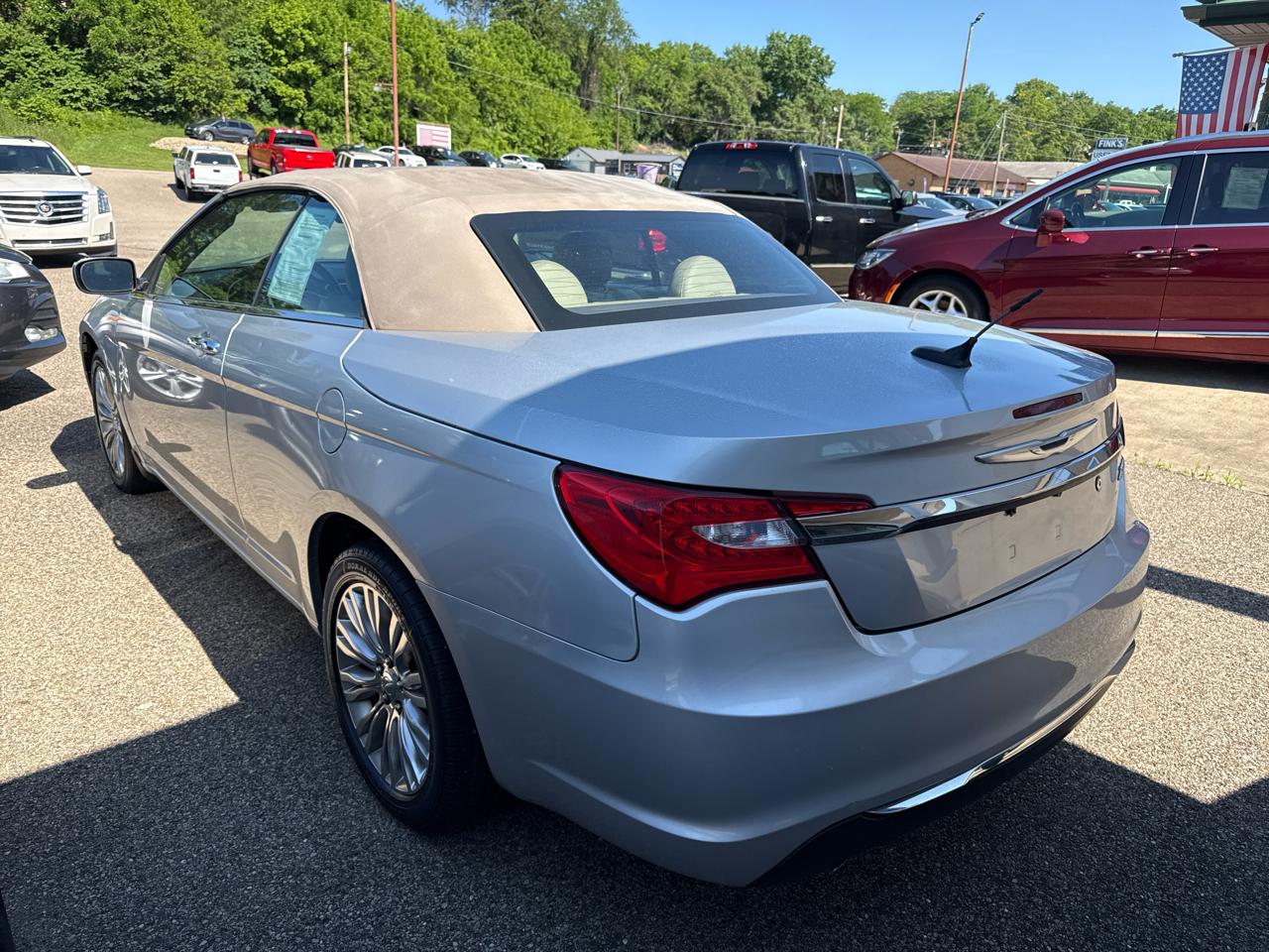 Chrysler 200 2dr Conv Limited 2011