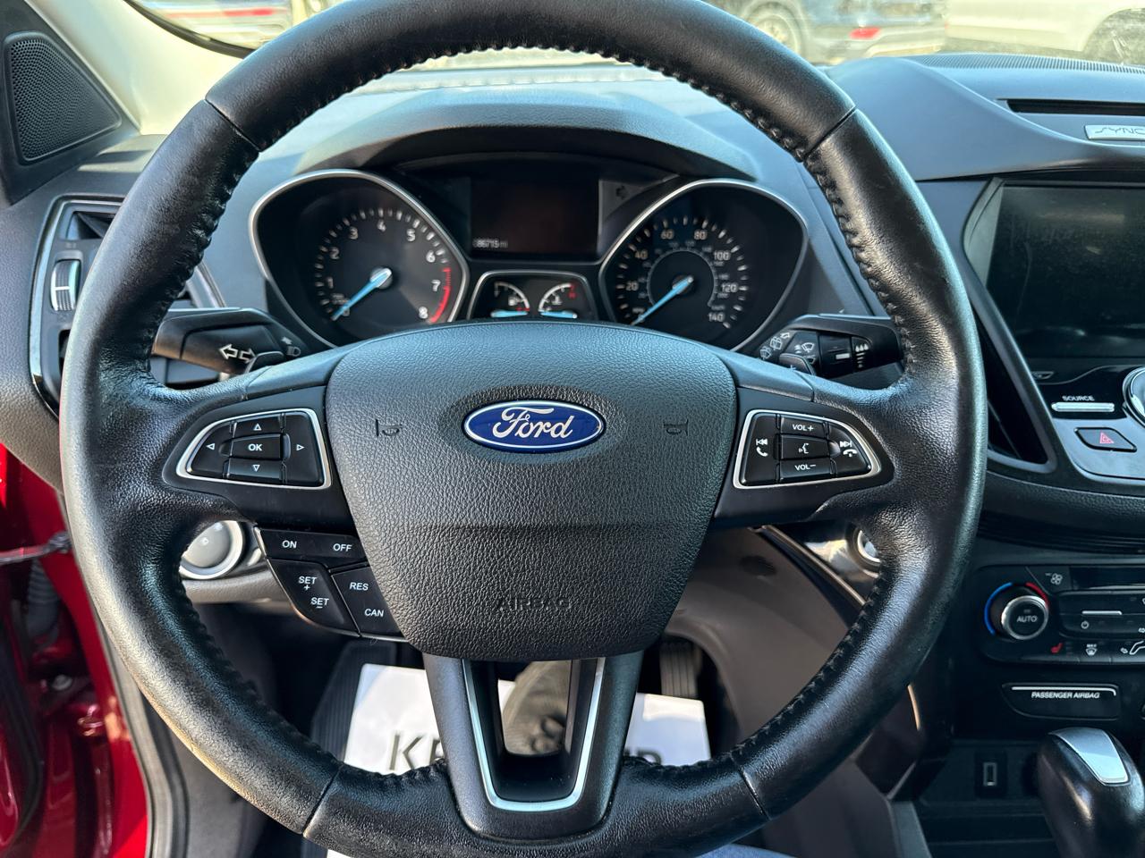 Ford Escape Titanium FWD 2017