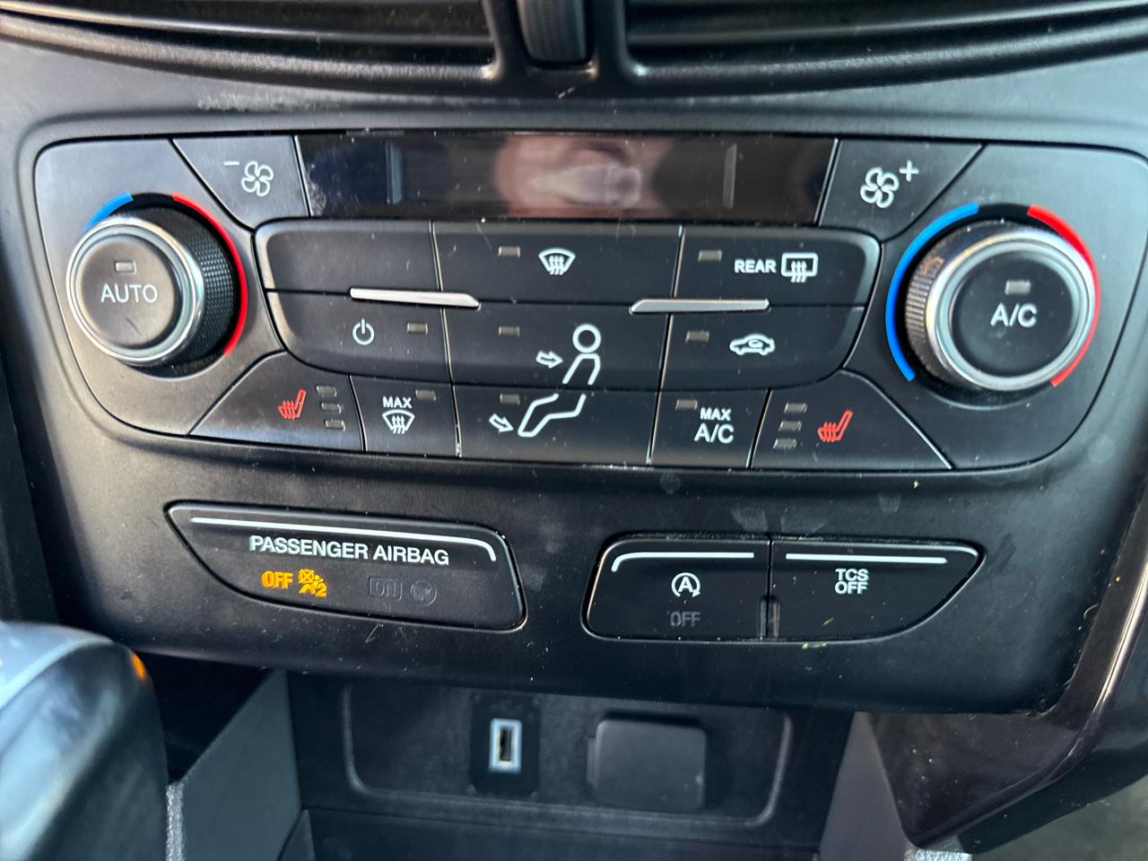Ford Escape Titanium FWD 2017